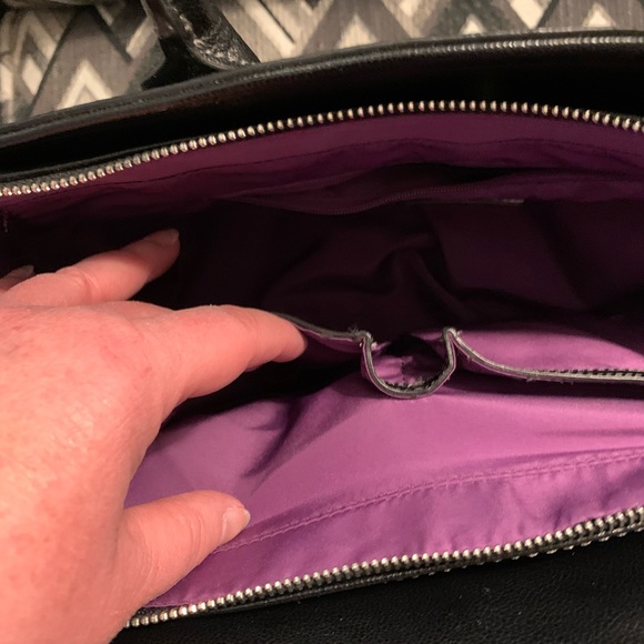 Nine West large bag. - Picture 7 of 11